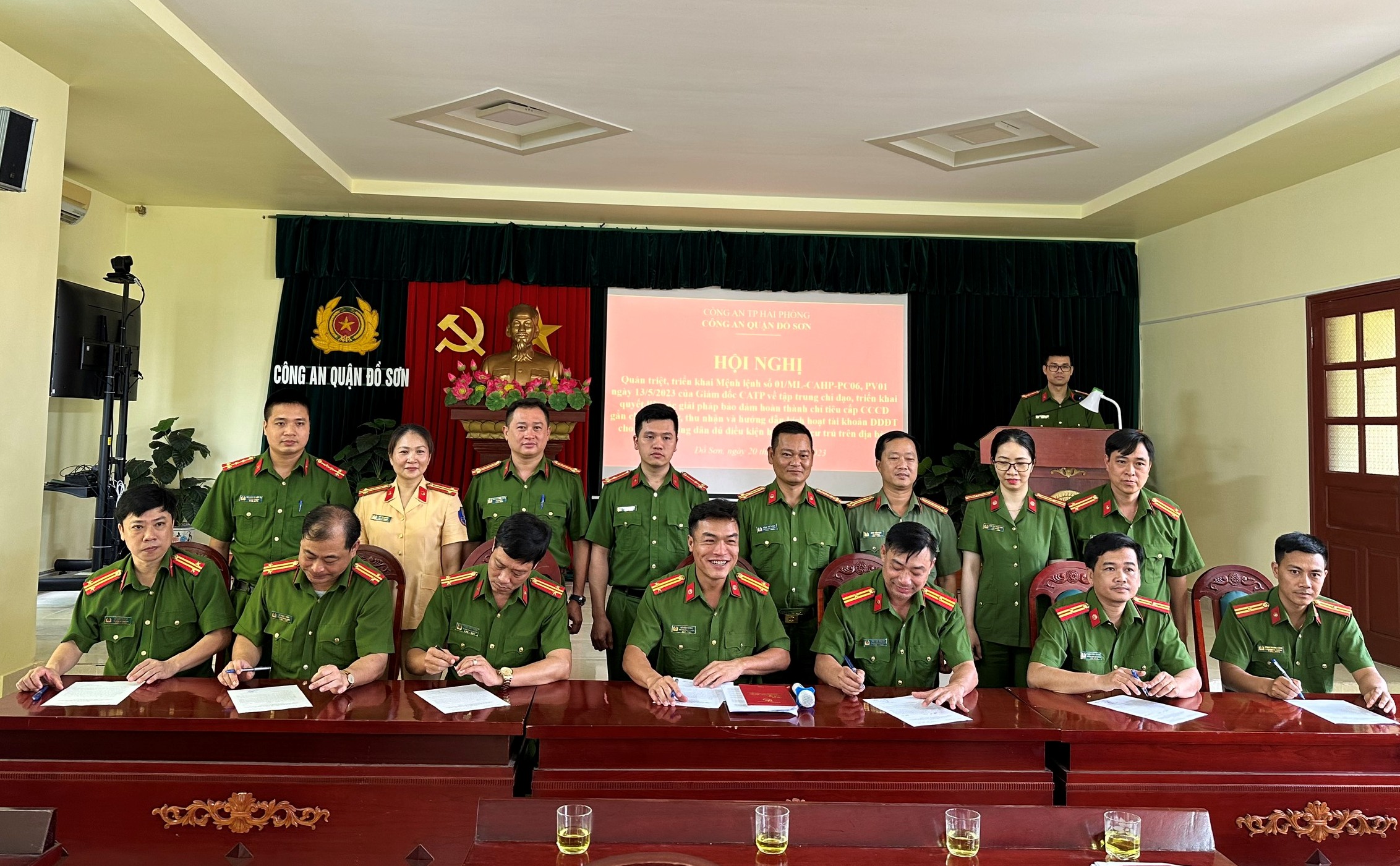 Công an quận Đồ Sơn: Phấn đấu đến 30-6, hoàn thành 100% việc cấp căn cước công dân gắn chíp điện tử đối với công dân trên địa bàn